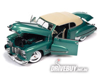 
              Auto World 1947 Cadillac Series 62 Cabriolet 1/18
            