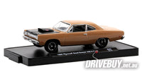 
              M2 Machines 1969 Plymouth Road Runner 440 6-Pack 1/64
            